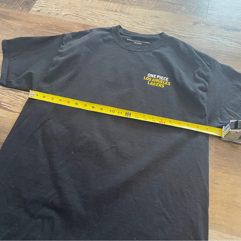 LA Lakers X One Piece Anime collab limited edition Luffy Dunk tshirt - Picture 3 of 5